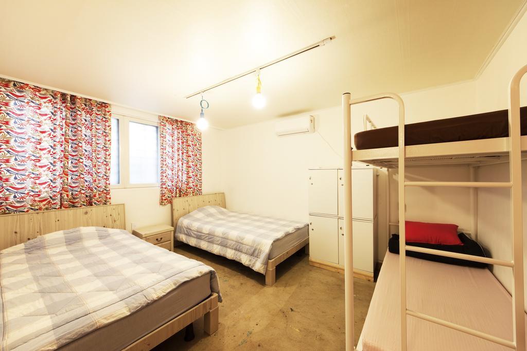 Hongdae Lazy Fox Hostel In Séoul Chambre photo