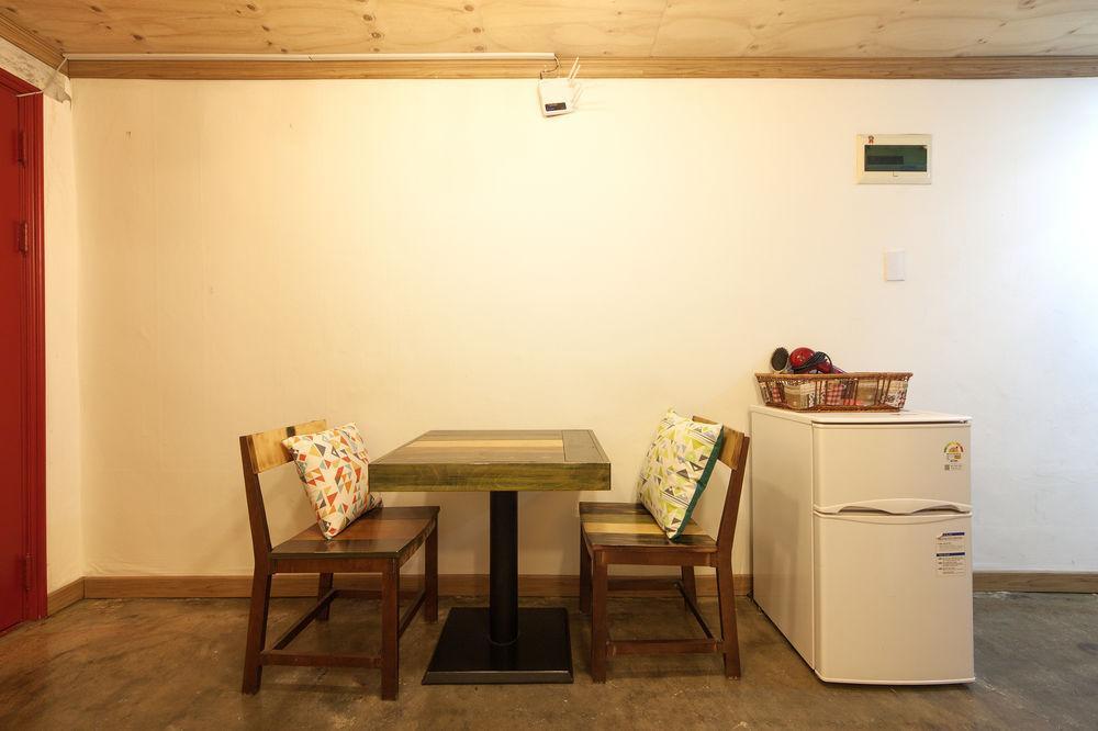 Hongdae Lazy Fox Hostel In Séoul Extérieur photo